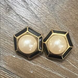 Chic Gold and Black Hexagon Pearl Earrings